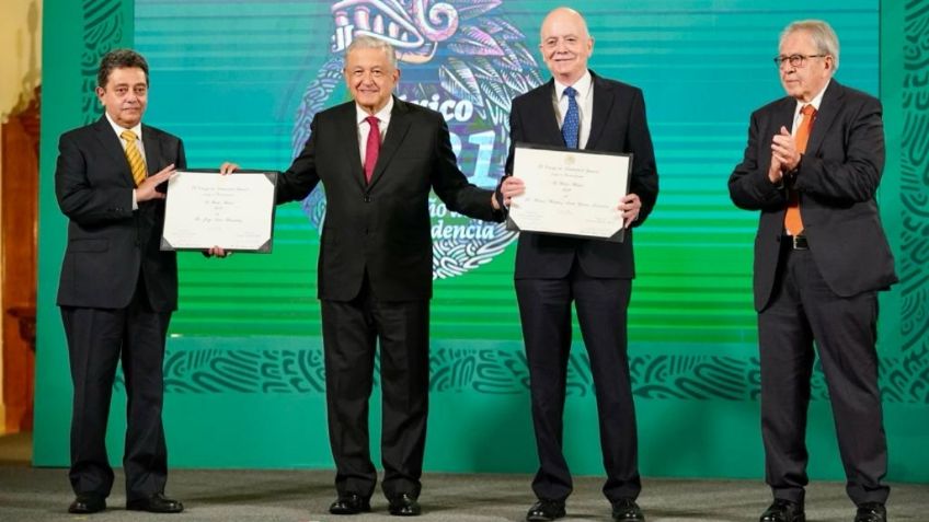 AMLO y Zoé Robledo entregan Premio al Mérito Médico 2021