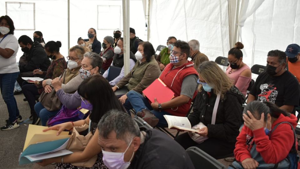 Asistencia a ciudadanos en Azcapotzalco. Foto: Especial