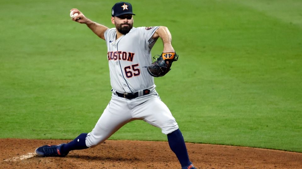 El mexicano podría ser el pitcher abridor para el sexto duelo entre Atlanta y Houston (Foto: AFP)