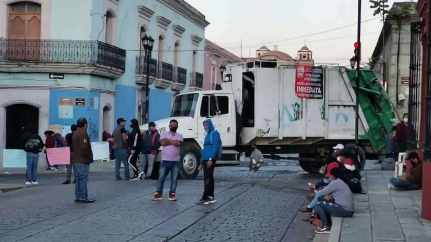 Registran bloqueos en avenidas de municipio de Oaxaca ante indiferencia de edil