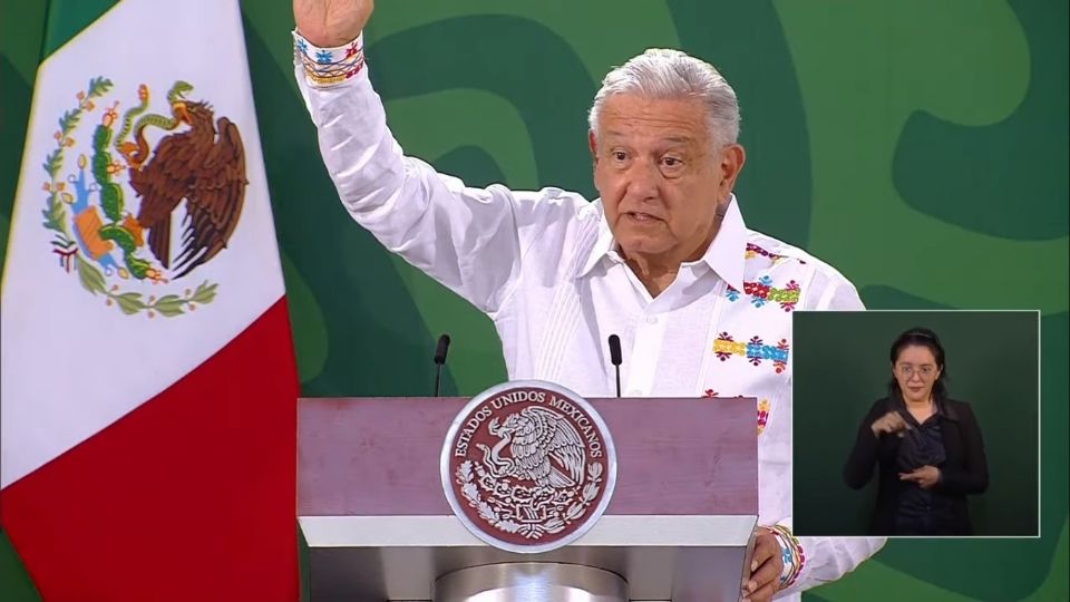 AMLO pidió al PRI que apoye la reforma eléctrica que propuso su administración 
FOTO: Especial