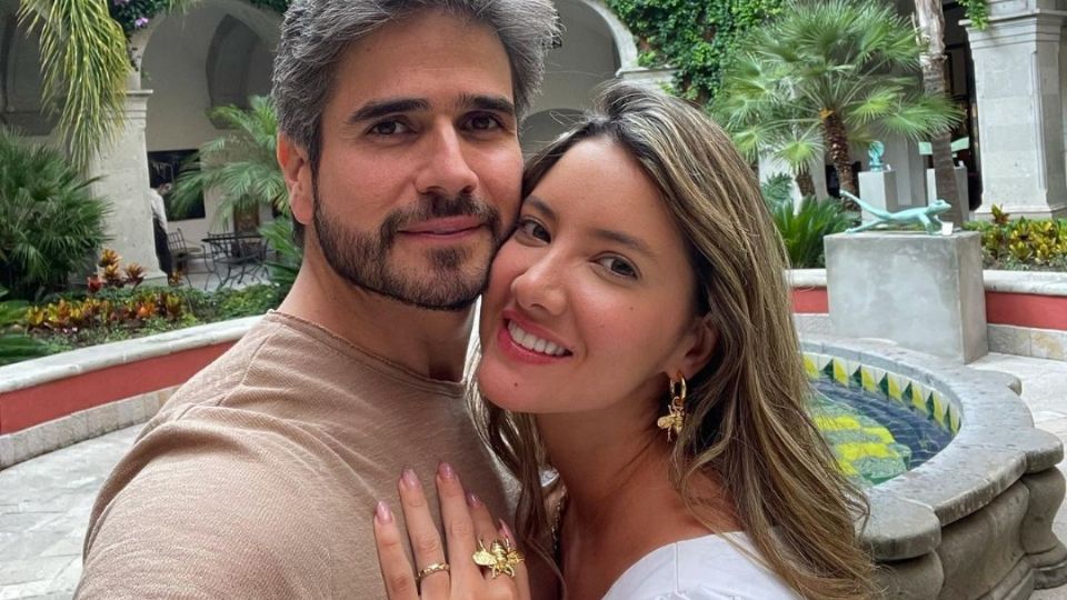 Daniel Arenas y Daniella Álvarez presumen su amor Foto: Instagram