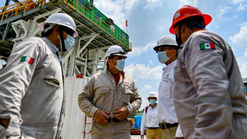 Pemex cayó un lugar más respecto al ranking de 2020. Foto: Pemex