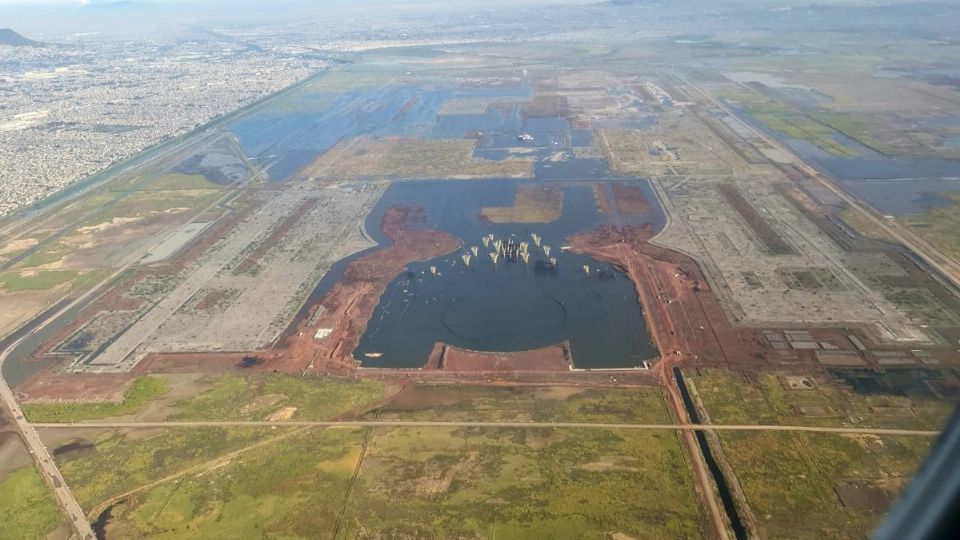 Captan inundación en la zona de lo que sería el nuevo aeropuerto (Foto: Twitter @meyerfalcon)