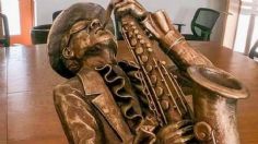 Honran a "Sax" de La Maldita Vecindad con estatua en su tierra natal