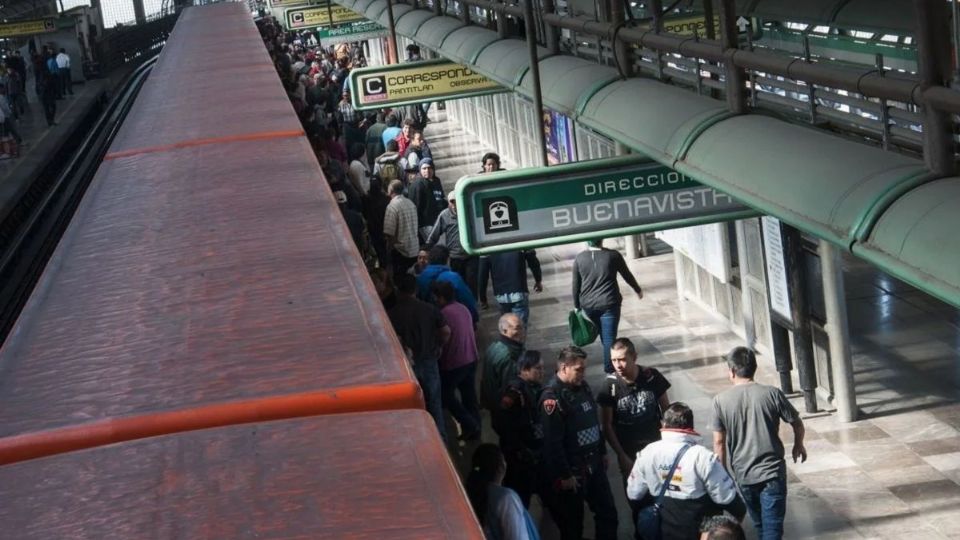 Usuarios reportan fallas en las líneas 9 y B del Metro 
FOTO: Archivo