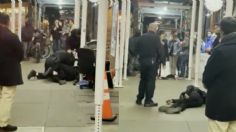 VIDEO | Policía de NY golpea a un indigente hasta dejarlo inconsciente, ¡nadie lo ayudó!