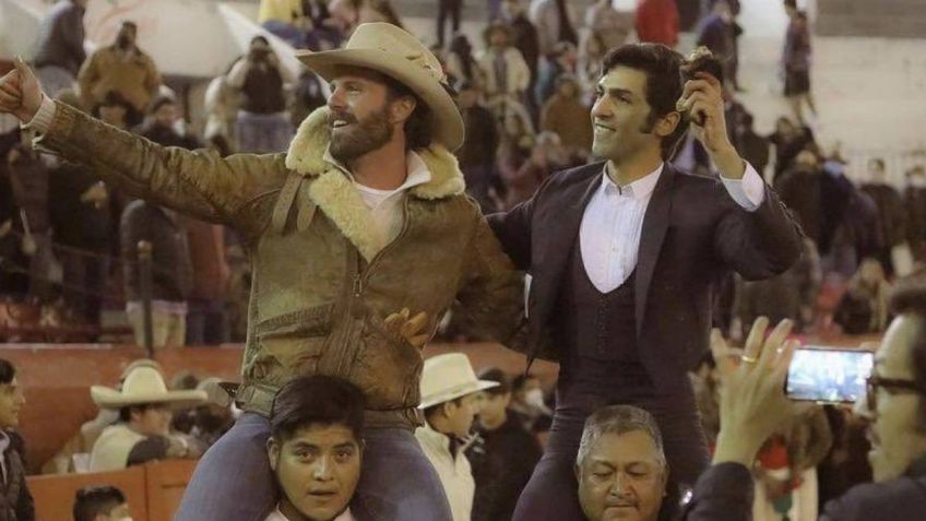 Torero Antonio Lomelín triunfa en festejo benéfico en Pachuca