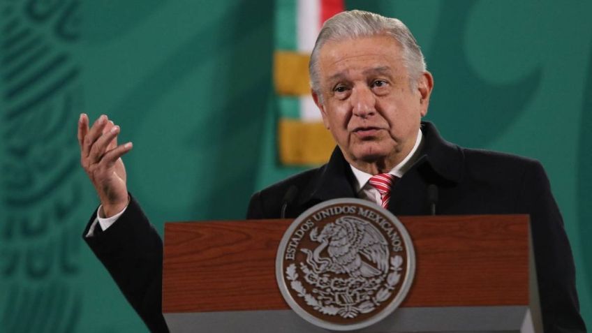 "Tienen 19 mmdp, cómo que no les va alcanzar": AMLO pide al INE que se bajen el sueldo