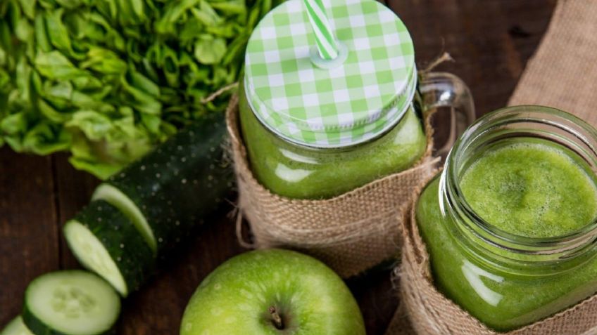 Jugo verde: 3 beneficios de tomarlo en ayunas para desinflamar