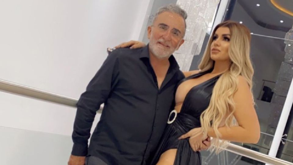 Mariana Rodríguez le pide a Vicente Fernández Jr que le modele. Foto: IG