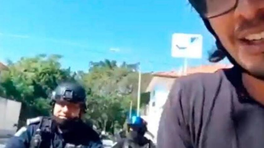 ¡Insólito! Policías de Chiapas detienen a ciclista por circular a exceso de velocidad