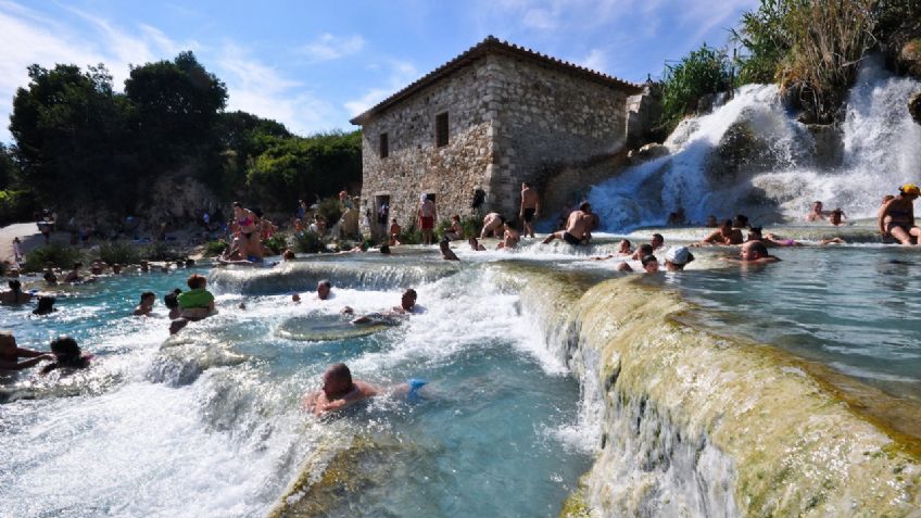 Niña de 11 años contrae gonorrea tras nadar en aguas termales durante sus vacaciones en Italia