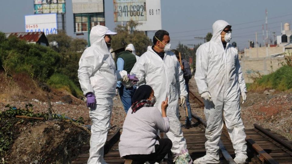 Buscan a desaparecidos en canales de aguas negras del Edomex (Foto: Especial)