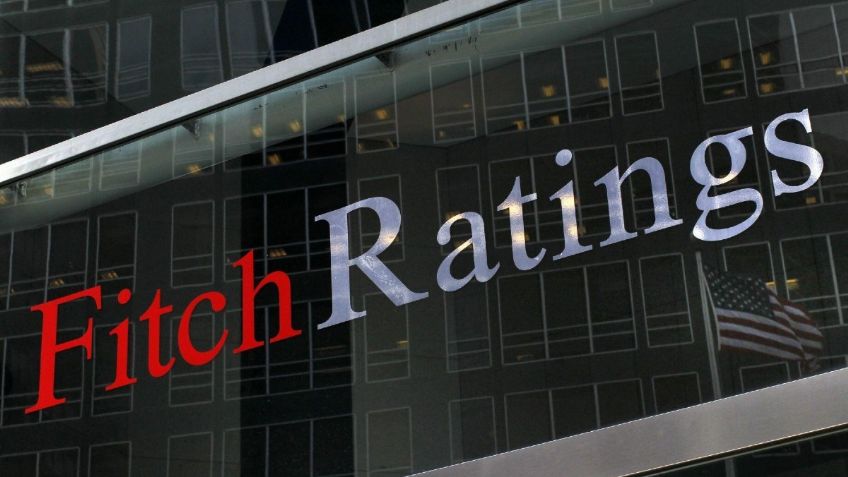 Fitch mantiene calificación de México, pero advierte sobre riesgos