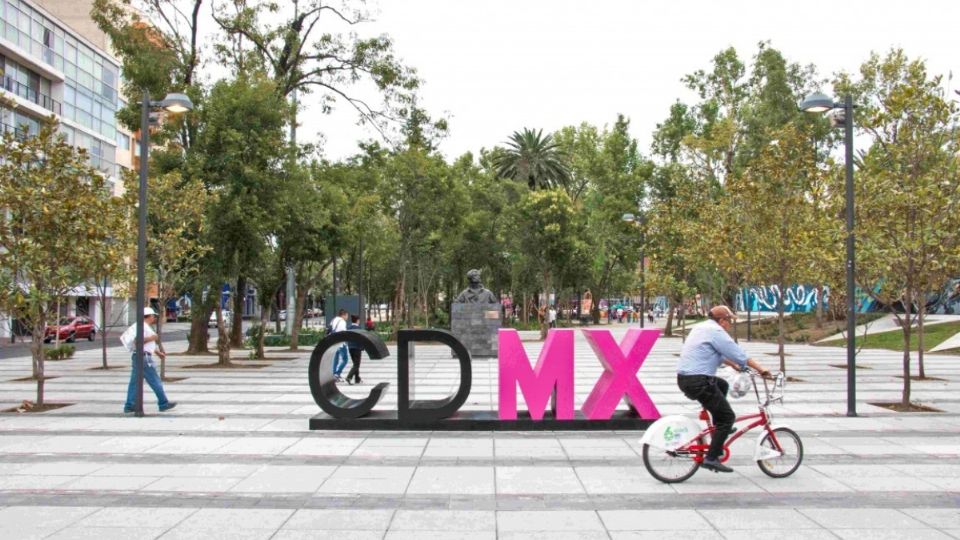 “Debemos reconocer que la situación actual de la ciudad en materia de uso del espacio público, va más allá de un tema de imagen'. Foto: archivo.cdmx.gob.mx