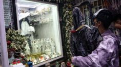 La niña blanca de Tepito: las impactantes imágenes del festejo de la Santa Muerte