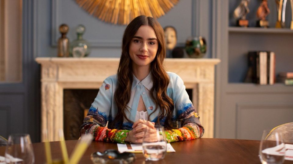 La famosa serie Emily in Paris es protagonizada por Lily Collins. Foto: Netflix