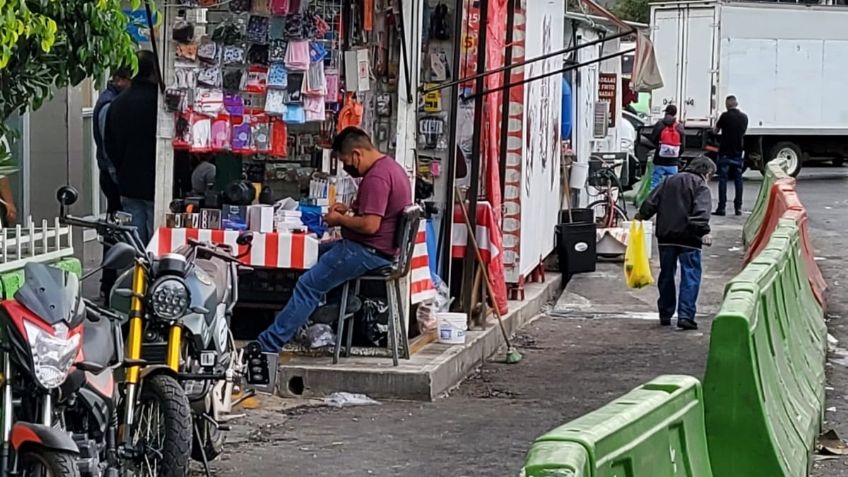 Vecinos aseguran que el Mexipuerto Cuatro Caminos está rodeado de ambulantaje e inseguridad