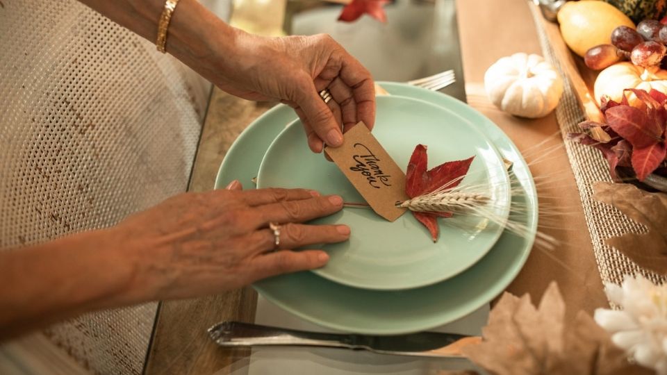 La tradición en el Día de Acción de Gracias es preparar una cena y compartirla en familia. Foto: Pexels