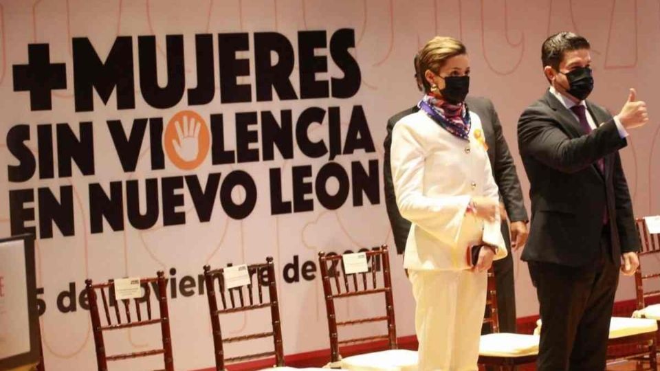 El gobernador prometió brindar más programas sociales para el sexo femenino