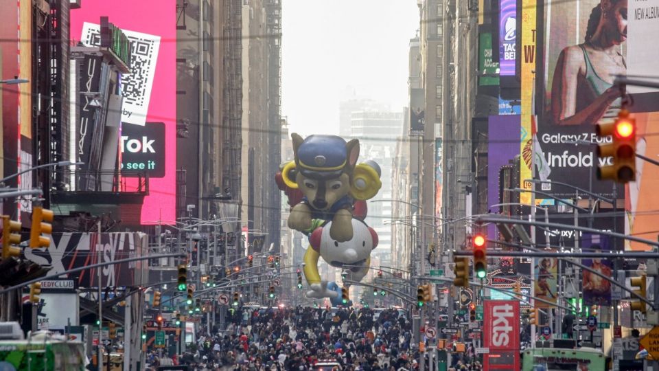 FUROR. 28 carrozas recorrieron cuatro kilómetros entre Central Park West hasta la tienda de Macy's en la Calle 34 Foto: AFP