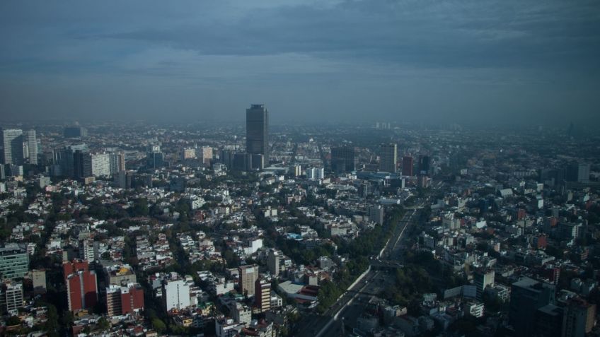 ¡Lleva suéter! Prevén ambiente frío al amanecer y chubascos en CDMX y EDOMEX | 4 de noviembre 2021