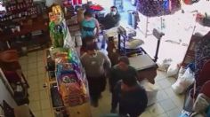 Ladrones encierran a clientes y trabajadores durante asalto a negocio en Puebla: VIDEO