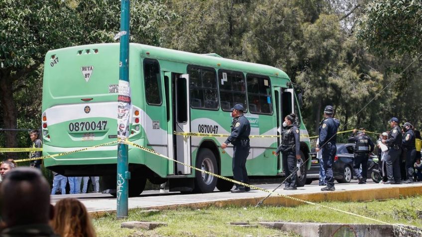 CDMX: Matan a balazos a chofer de autobús en la Picacho-Ajusco en ataque directo | VIDEO