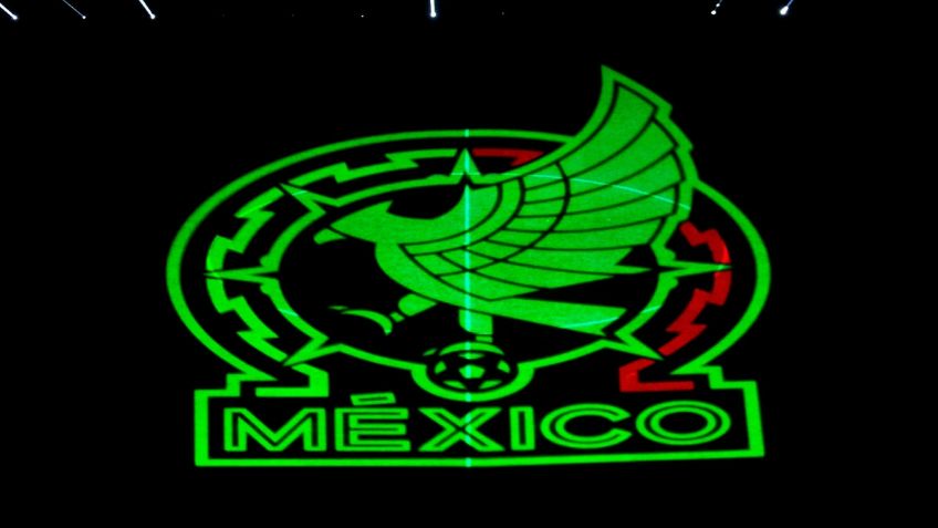 Selección Mexicana presenta nuevo escudo en el Estadio Azteca