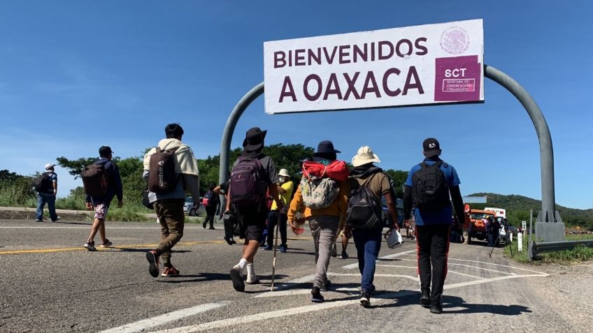 Caravana migrante ingresan a Oaxaca