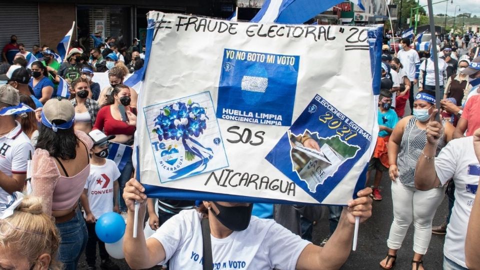 CANSANCIO. Nicaragüenses se manifestaron en varios países para denunciar el 'fraude' electoral. Foto: AFP