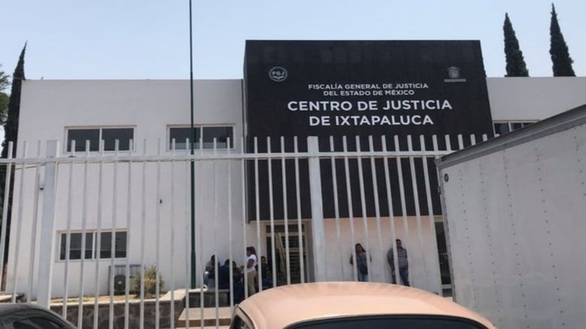 Suman cinco familias que buscan identificar a víctimas en choque de carretera México-Puebla