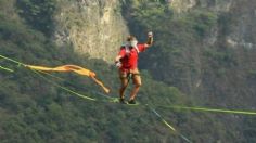 Alexander Schulz atraviesa el Cañón del Sumidero con los ojos vendados y rompe récord mundial | VIDEO