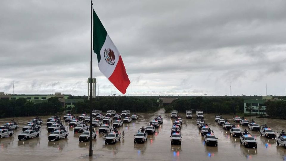 Llega a Quintana Roo batallón de seguridad turística (Foto: Twitter/ @GN_MEXICO_)