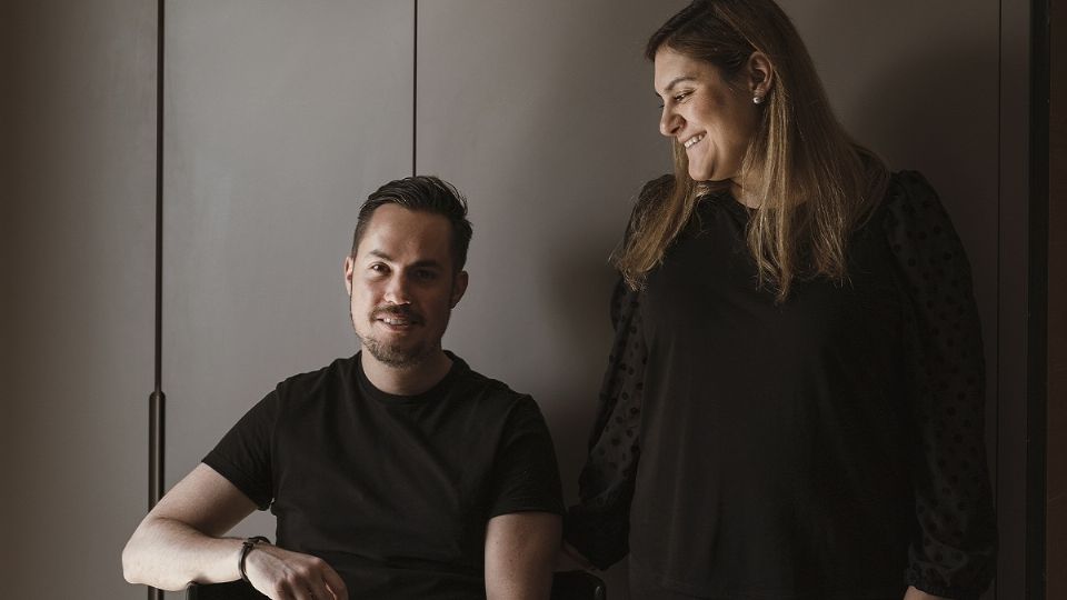 Carlos Faci y Mariana Leboreiro son reconocidos con el Prix Versailles. Foto: Cortesía