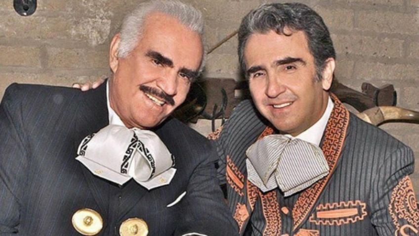 La salud de Vicente Fernández minuto a minuto: Sedaron al "Charro de Huentintán" tras complicaciones pulmonares