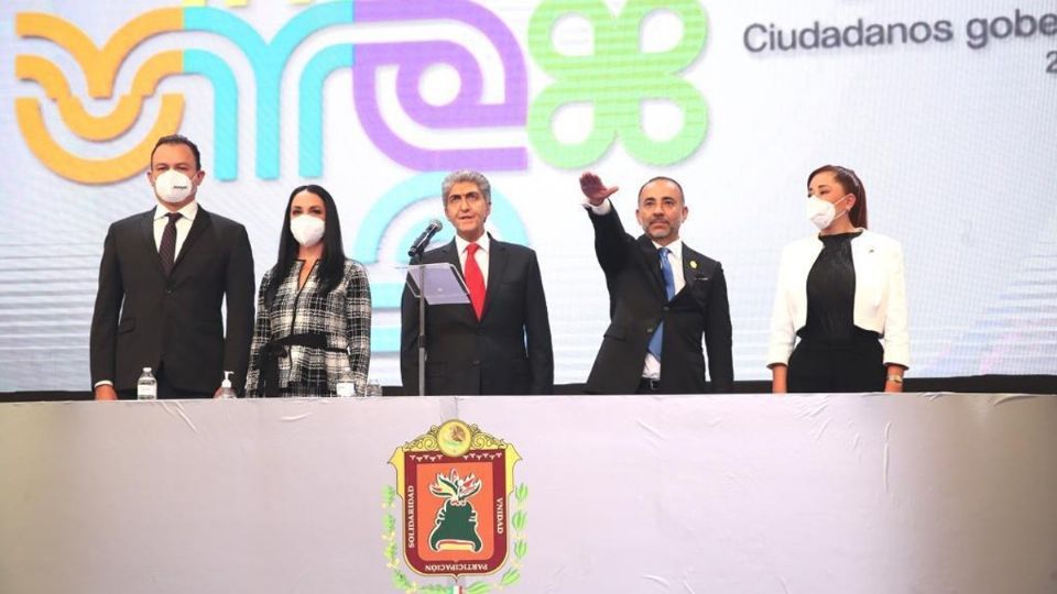 Fernando Flores Fernández tomó protesta como alcalde de Metepec en el periodo de 2022-2024. Foto: Especial