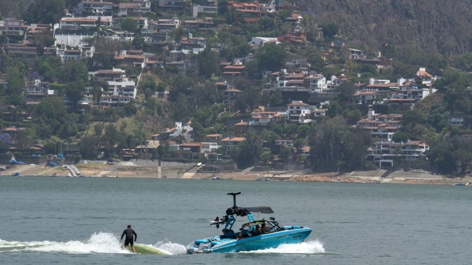 Valle de Bravo es una de las opciones por excelencia para disfrutar del campo, la libertad y la naturaleza. FOTO: Cuartoscuro