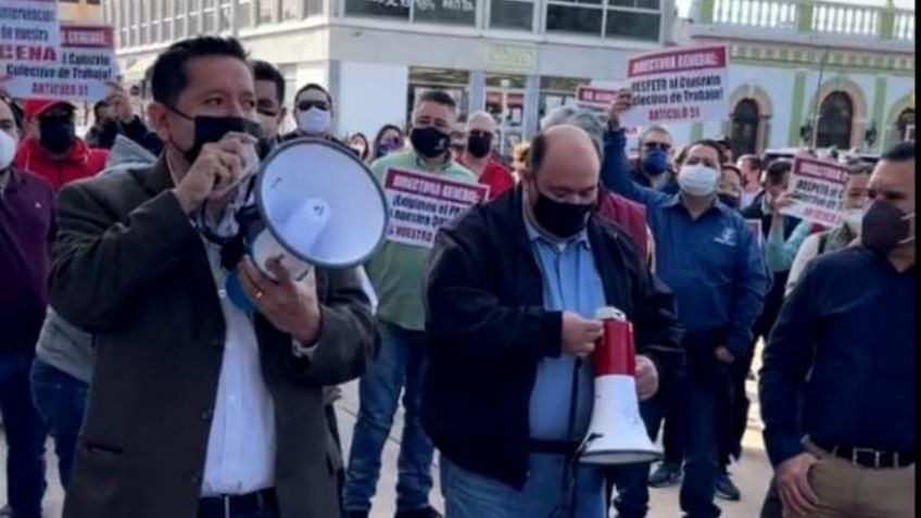 Integrantes del Cecyte en Sonora realizan plantón indefinido por falta de pagos