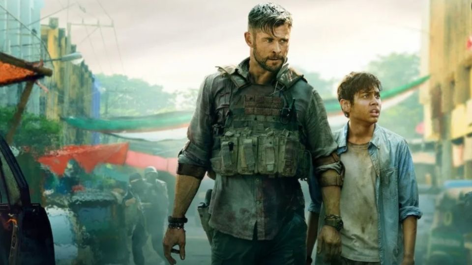 'Misión de Rescate 2', protagonizada por Chris Hemsworth, es una de las grandes producciones que se estrenarán en 2022. FOTO: Netflix