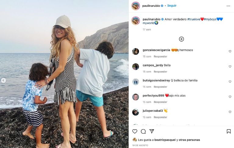 Paulina Rubio junto a sus hijos