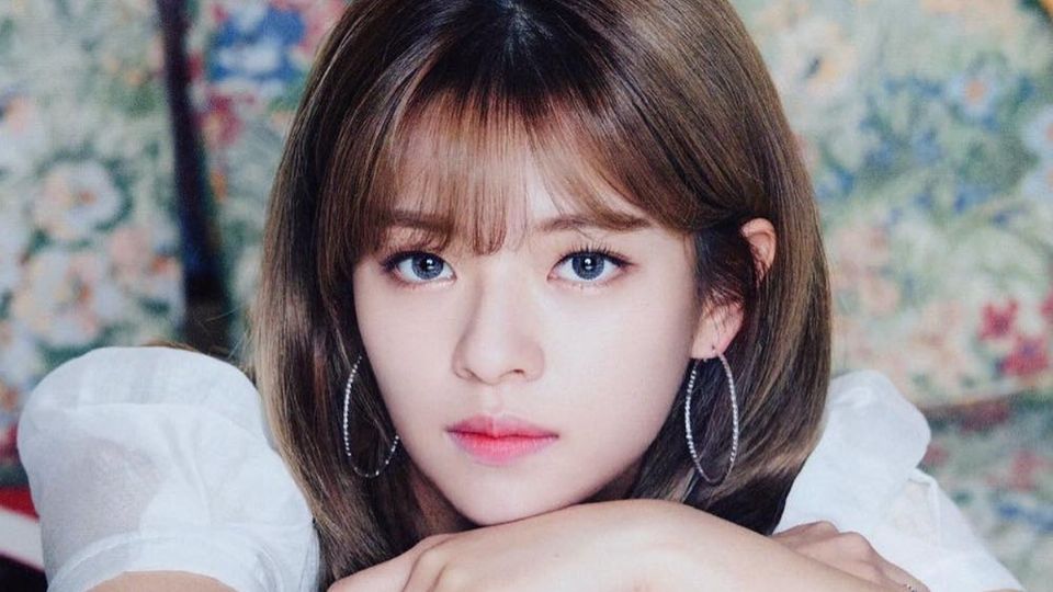 ¿Qué le pasó a Jeongyeon de TWICE? Foto: Especial