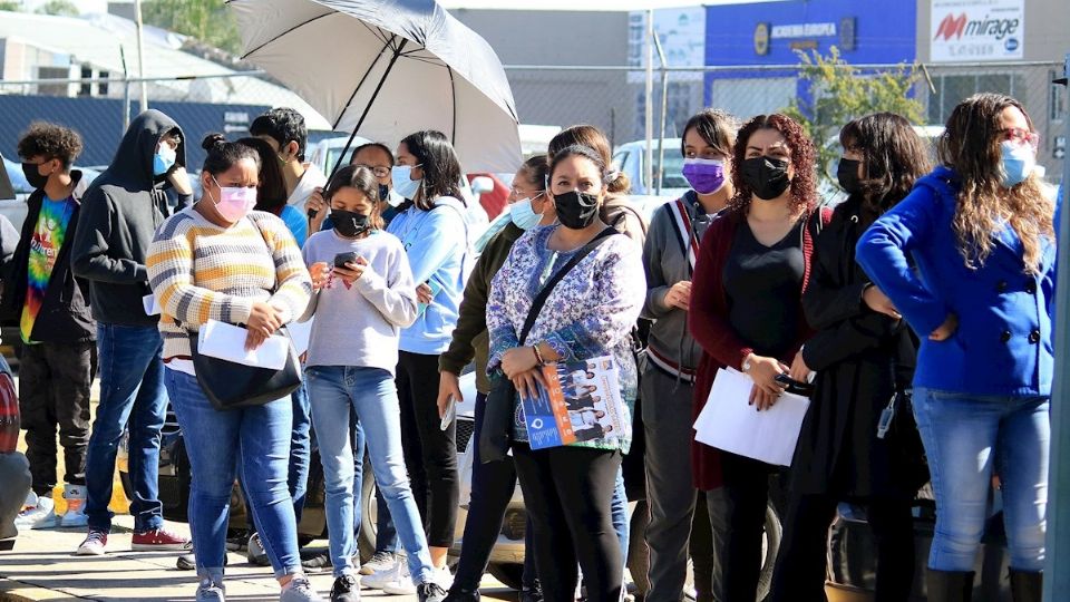 De la cifra de casos, hay 17.931 activos, que han presentado síntomas durante los últimos 14 días Foto: EFE