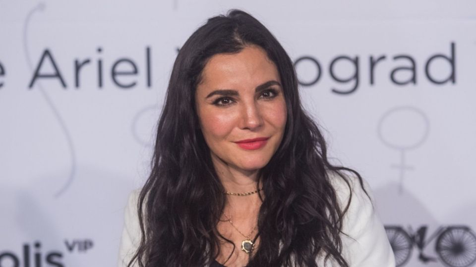 Martha Higareda presume figura con diminuto atuendo en Hawai. Foto: Cuartoscuro