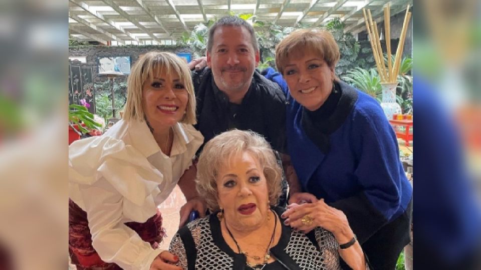 Los hijos de Silvia Pinal se realizaron la prueba COVID-19. Foto: Instagram