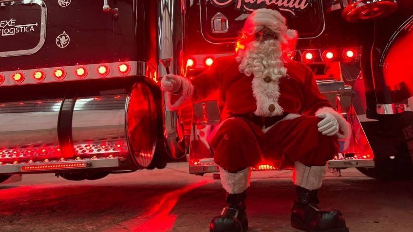 Santa Claus olvida los renos y llega a Toluca a bordo de tráiler para Navidad