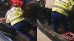 Rescatan a niña que se atoró en escalares del Metro Jamaica; así fue el impactante momento | VIDEO