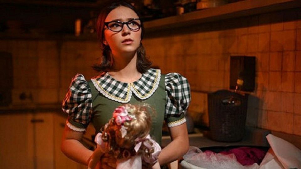 Nina Rubín actúa en la obra de teatro 'Sola en la Oscuridad' en el papel de Gloria, esto en el Teatro México. Foto: Especial