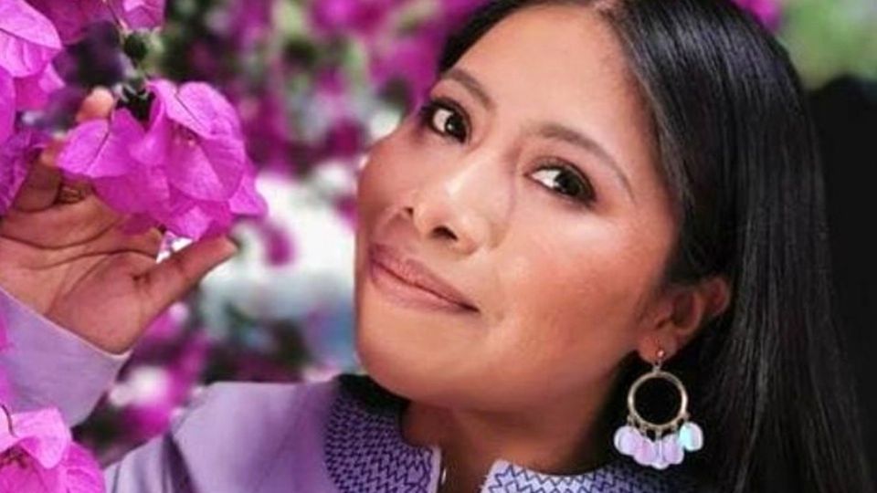 Yalitza Aparicio tiene los secretos para que las mujeres chaparritas puedan usar una falda larga y lucir perfectas. (Foto: Archivo)